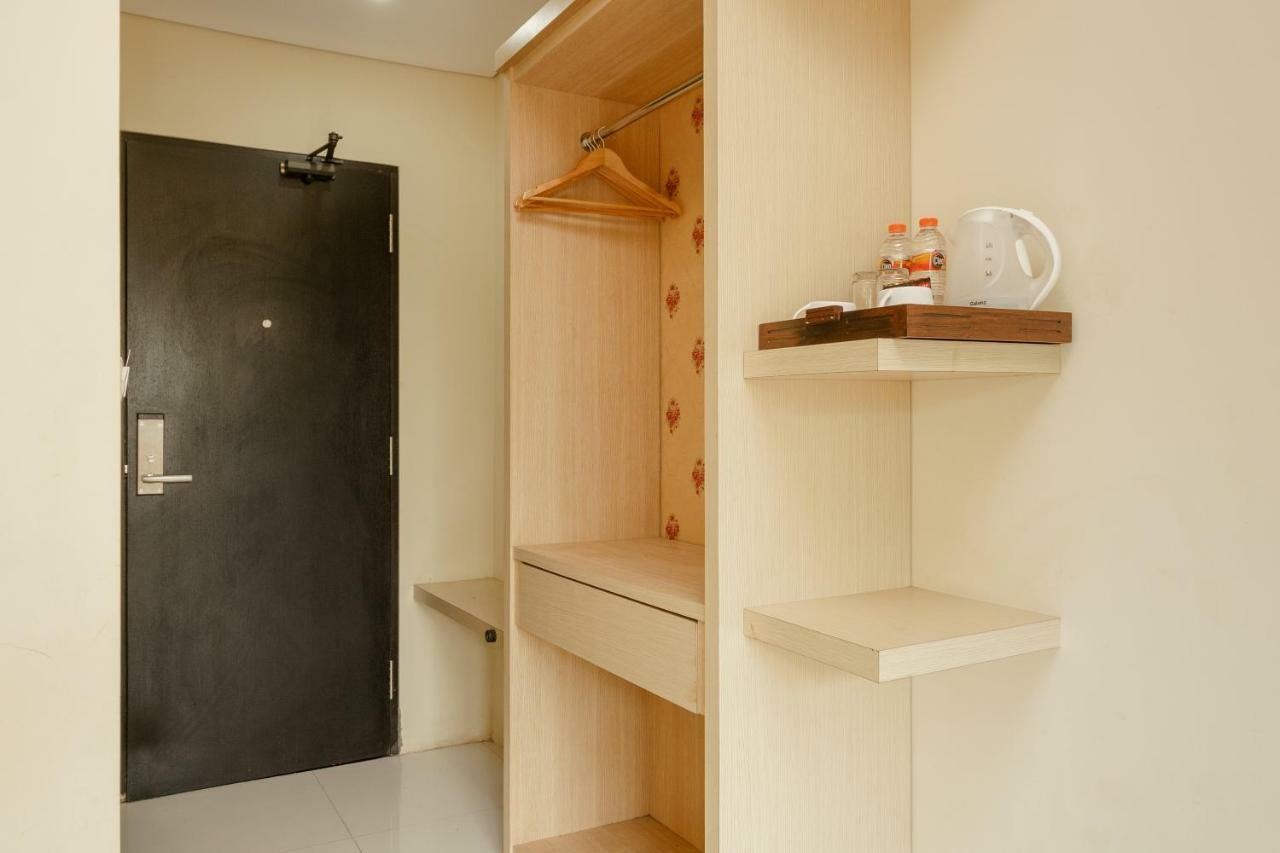 Reddoorz Plus Near Sangkareang Park Mataram Exterior photo
